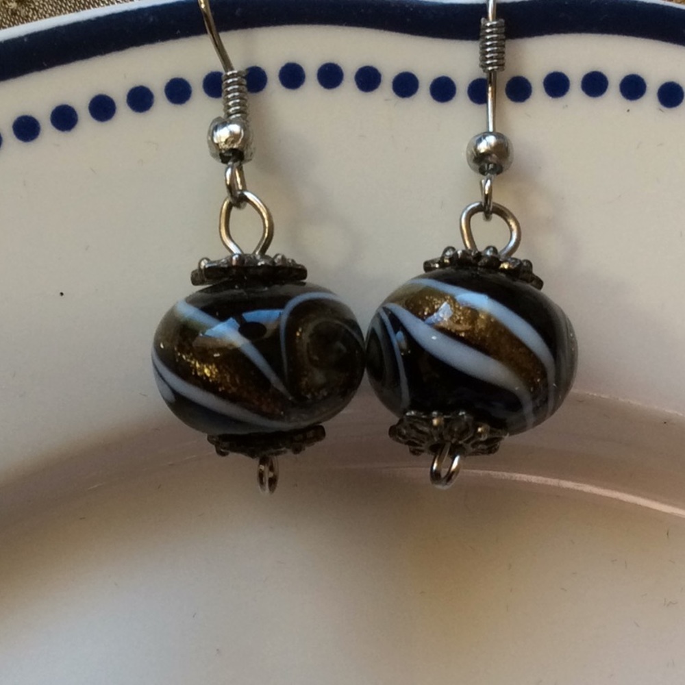 Valentia Hand Blown Murano Glass Beaded Bracelet w/ Earrings Black/White/Silver - Picture 6 of 7
